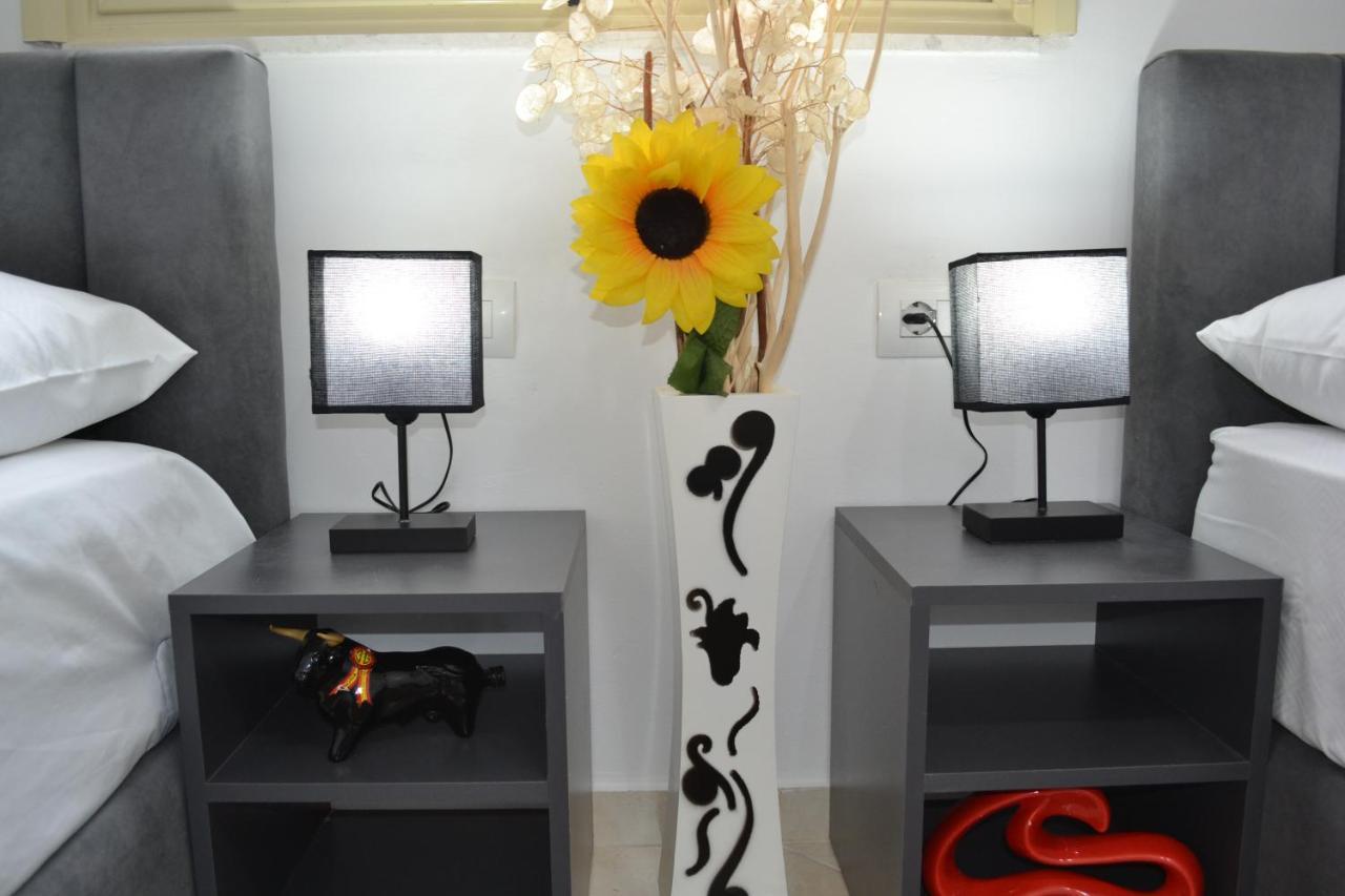 Flowers & Green 2 Bedrooms Apartment & Box Garage Vlorë エクステリア 写真